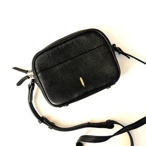 Thacker cross body bag new